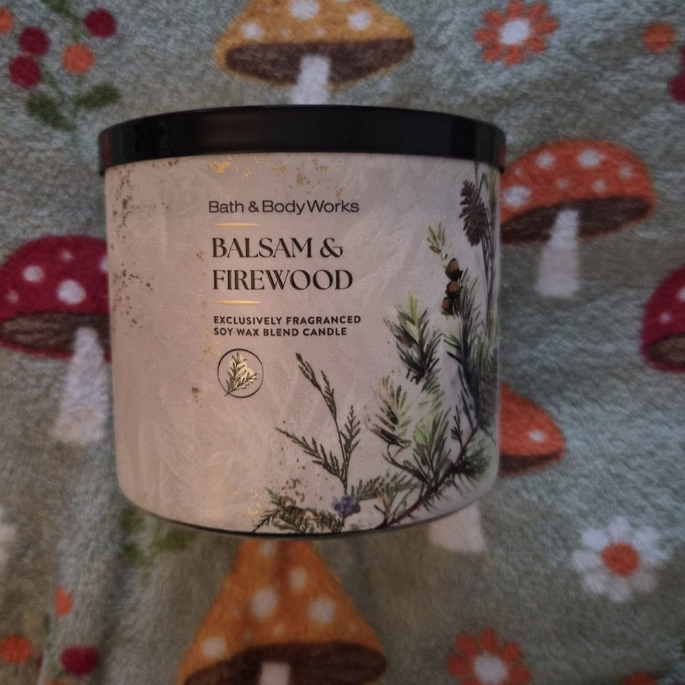 Bath & Body Works Balsam & Firewood Candle - Black and Cream